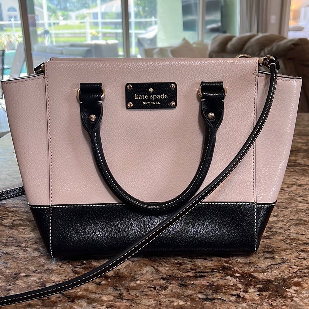 Kate Spade off white and black purse crossbody